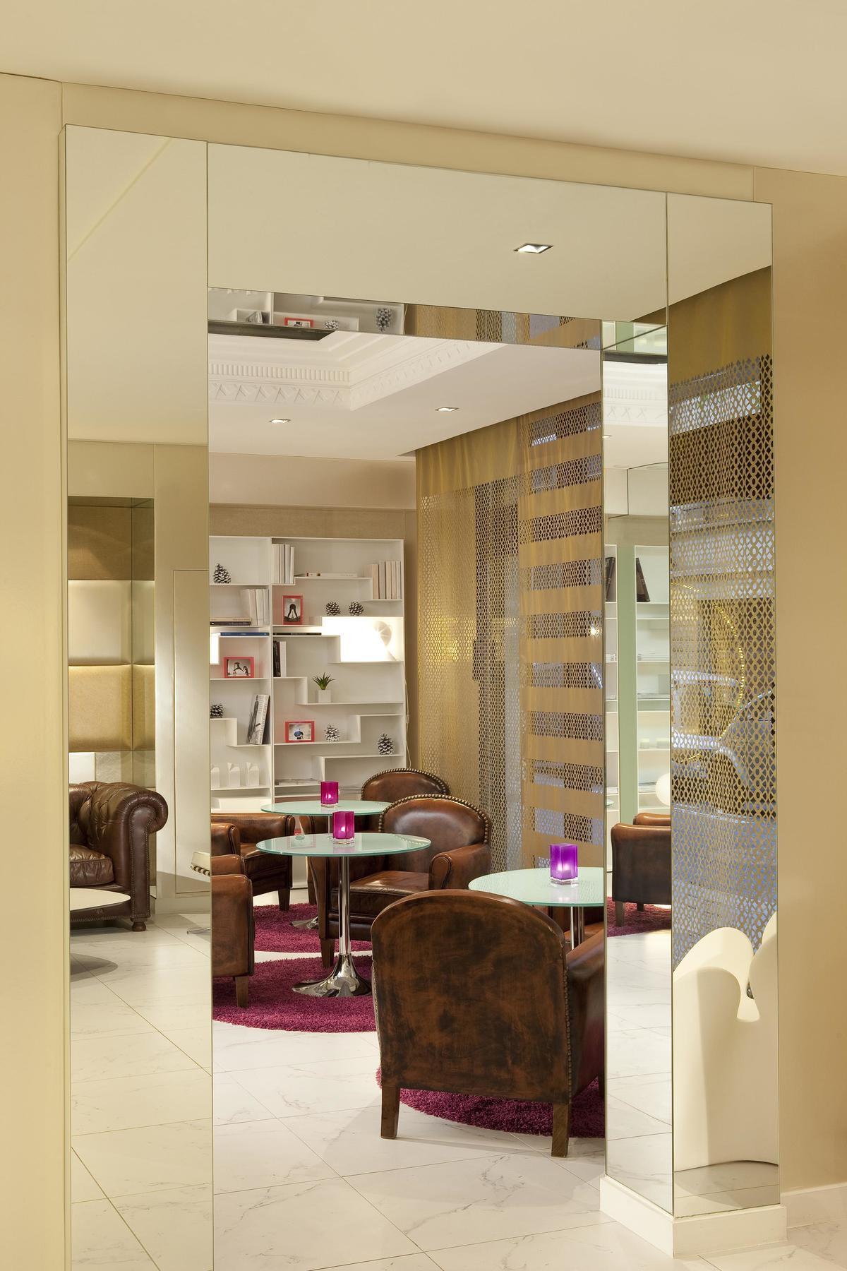 โรงแรมเลอ 7 ไอเฟล ปารีส ภายนอก รูปภาพ